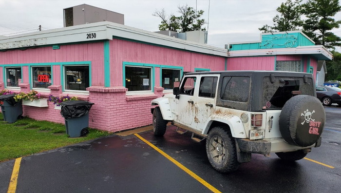 Dons Drive-In - From Web Site (newer photo)